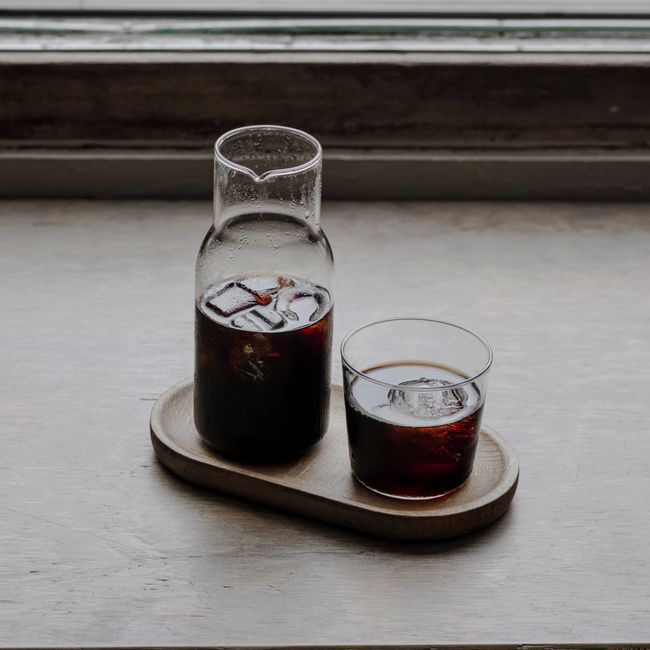 LARGE CLASSIC GOLD RIM GLASS SET